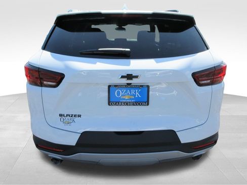 New 2026 Chevrolet Blazer LT w/ Convenience Package FWD image 4