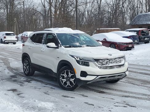 Used 2021 Kia Seltos EX image 1