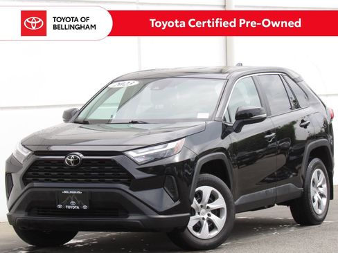 Used 2023 Toyota RAV4 LE AWD/4WD image 1