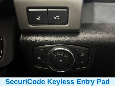 Used 2021 Ford Expedition Max XLT image 26