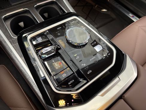 New 2026 BMW 740i xDrive image 34