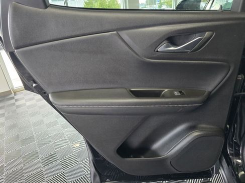 Used 2025 Chevrolet Blazer LT image 38