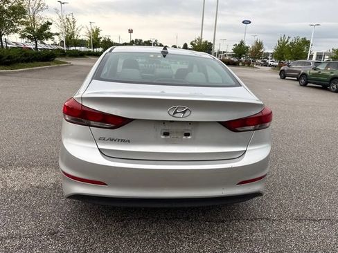 Used 2018 Hyundai Elantra SEL w/ Cargo Package FWD image 6