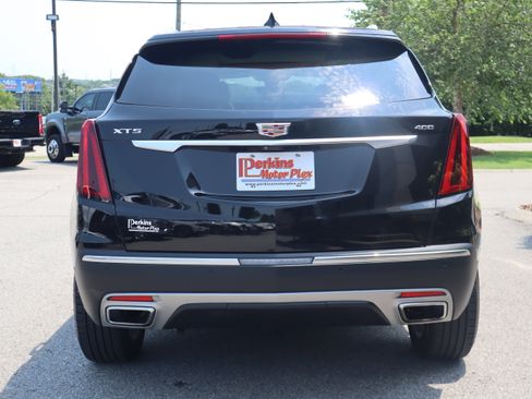 Used 2024 Cadillac XT5 Premium Luxury w/ Technology Package FWD image 8