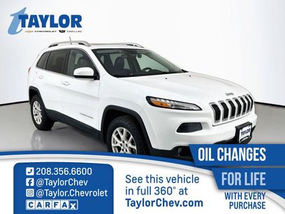 Used 2018 Jeep Cherokee Latitude Plus w/ Comfort/Convenience Group