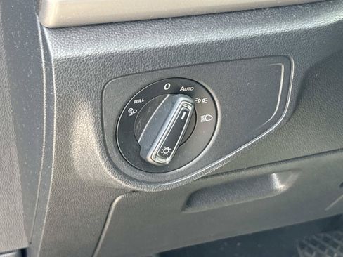 Used 2021 Volkswagen Atlas SEL Premium AWD/4WD image 19
