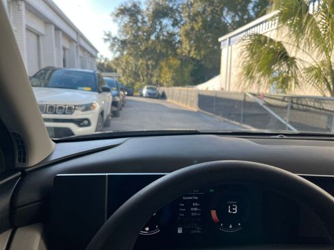 Used 2025 Hyundai Tucson SEL image 35