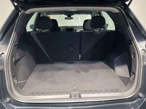 Used 2023 Chevrolet Equinox LS image 5