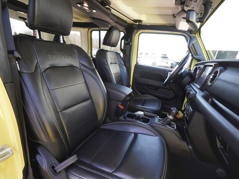 Used 2023 Jeep Wrangler Unlimited Sahara w/ Cold Weather Group image 38