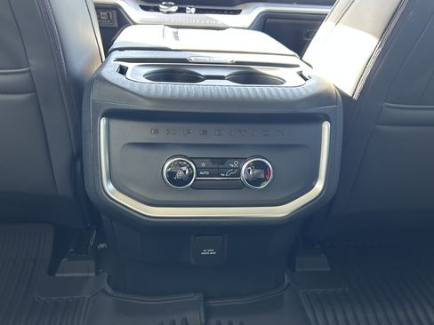 New 2026 Ford Expedition Active RWD image 16