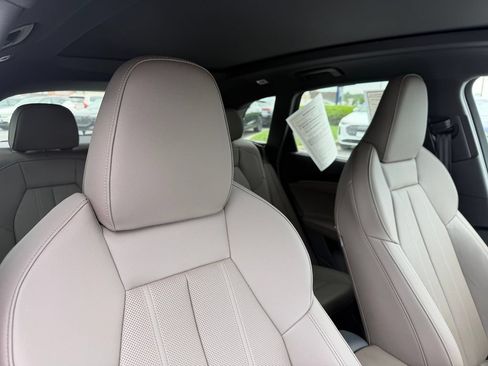 Certified 2025 Audi Q5 Prestige AWD/4WD image 17
