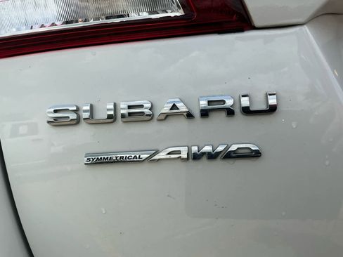 Used 2017 Subaru Outback 3.6R Touring w/ Popular Package #5A AWD/4WD image 18