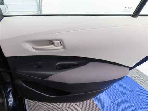 Used 2024 Toyota Corolla LE FWD image 28