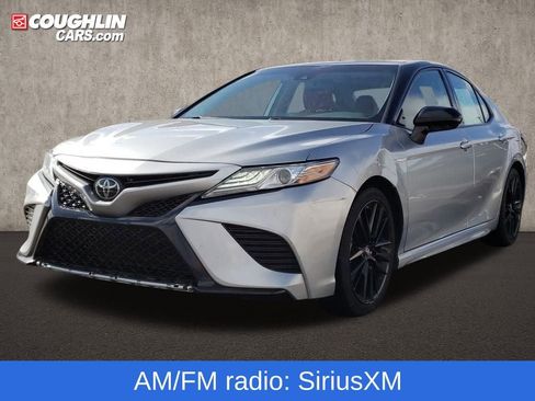 Used 2019 Toyota Camry XSE image 4
