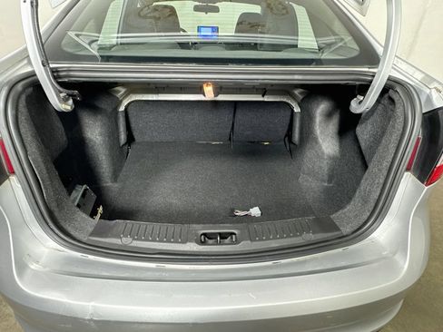 Used 2013 Ford Fiesta SE FWD image 28