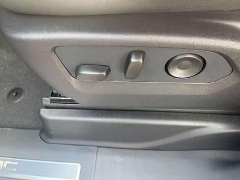 New 2026 GMC Yukon XL Elevation image 16