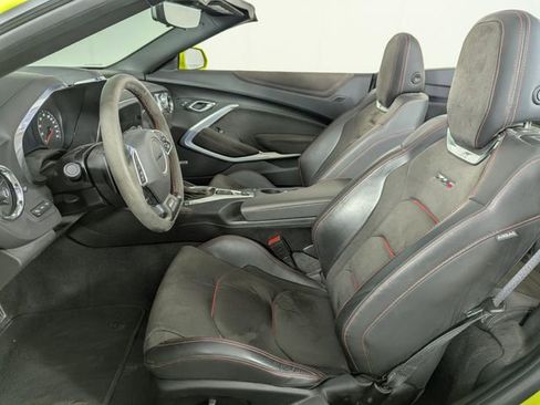 Used 2020 Chevrolet Camaro ZL1 RWD image 18