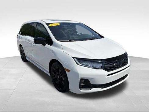 Used 2025 Honda Odyssey Sport-L image 8
