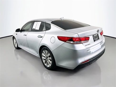 Used 2016 Kia Optima LX w/ Option Group 014 image 5