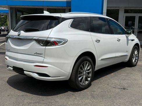 Used 2022 Buick Enclave Avenir AWD/4WD image 5