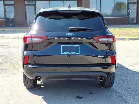 Used 2024 Ford Escape ST-Line w/ Tech Pack #1 AWD/4WD image 4
