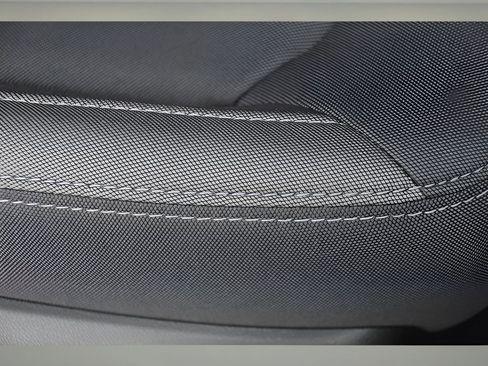 Used 2025 Subaru Crosstrek 2.0i Premium image 29