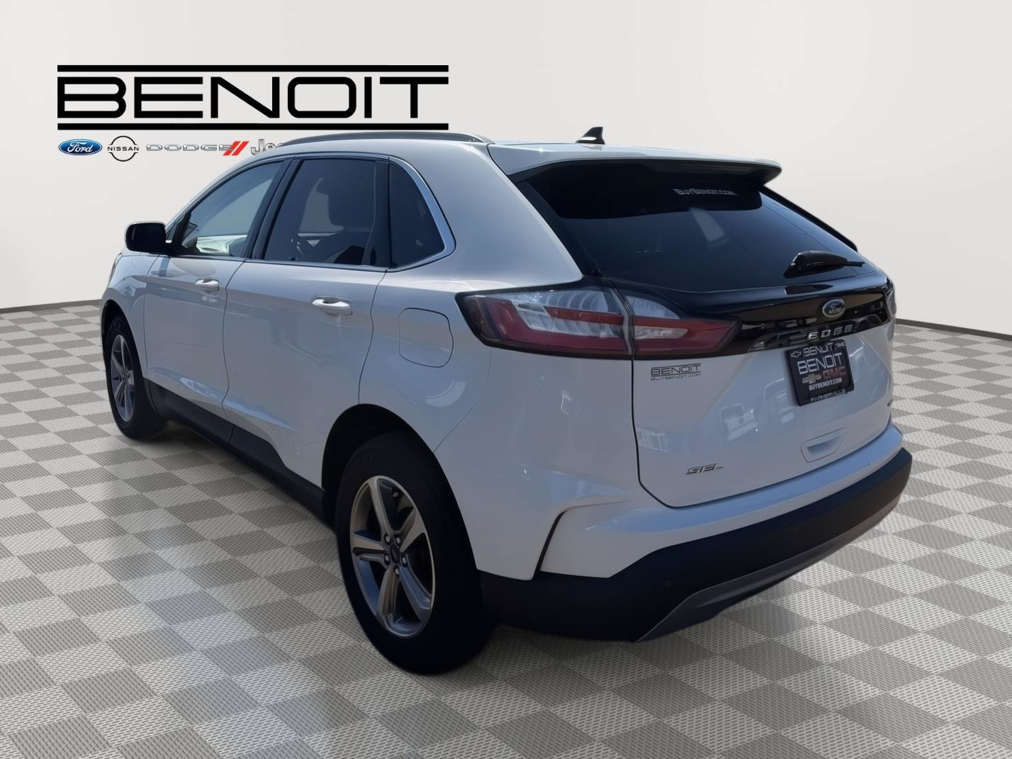 Used 2022 Ford Edge SEL w/ Convenience Package AWD/4WD image 3