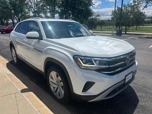 Used 2021 Volkswagen Atlas Cross Sport SE w/ Panoramic Sunroof Package AWD/4WD image 9
