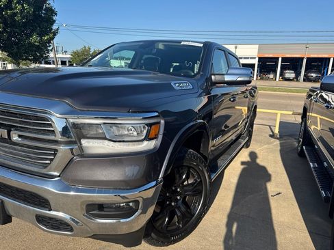 Used 2019 RAM 1500 Laramie AWD/4WD image 1