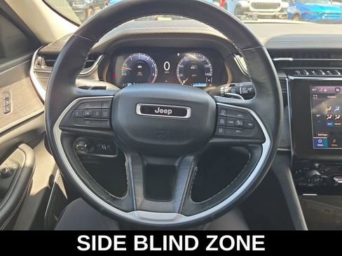Used 2021 Jeep Grand Cherokee L Limited AWD/4WD image 17