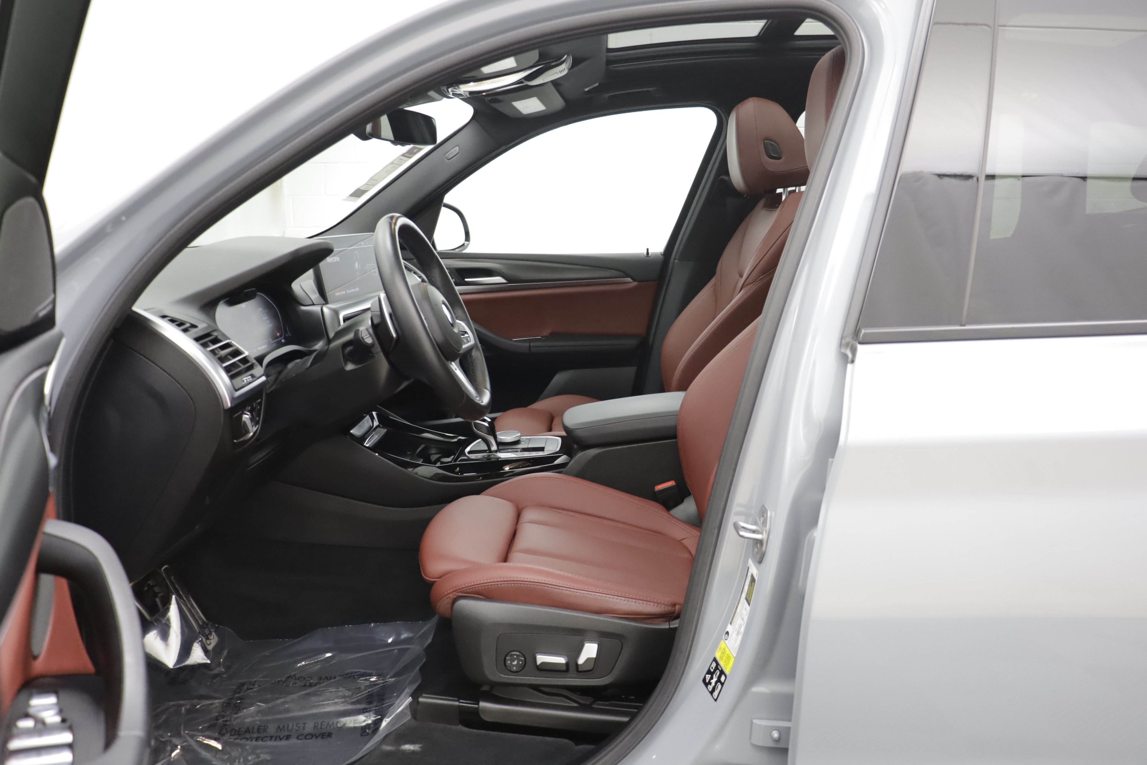 Used 2023 BMW X3 xDrive30i w/ M Sport Package AWD/4WD image 5
