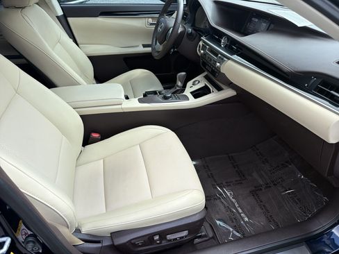 Used 2018 Lexus ES 350 w/ Accessory Package 2 FWD image 14