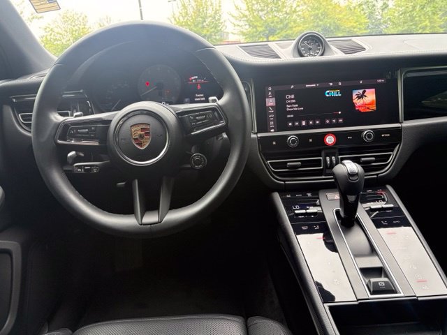 Used 2022 Porsche Macan S AWD/4WD image 19