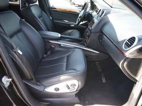 Used 2011 Mercedes-Benz GL 450 4MATIC image 22