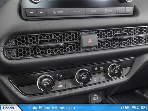 Certified 2025 Honda HR-V LX image 24