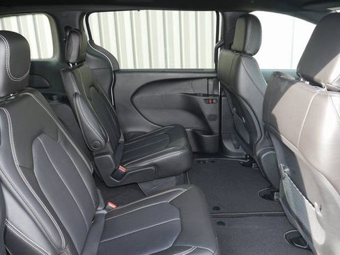 New 2026 Chrysler Voyager LX FWD image 21