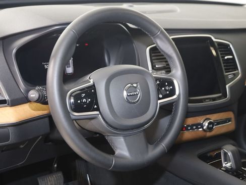 Used 2024 Volvo XC90 B6 Plus w/ Protection Package Premier AWD/4WD image 6