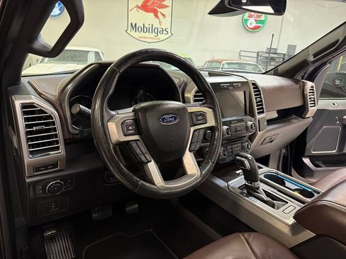 Used 2016 Ford F150 Platinum w/ Equipment Group 701A Luxury RWD image 27