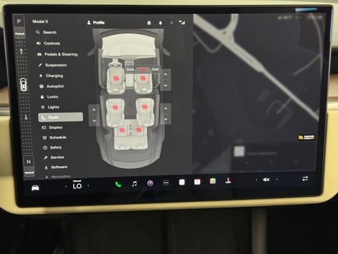 Used 2023 Tesla Model X image 28