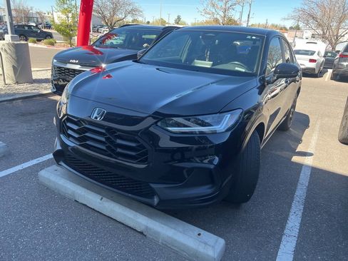 Used 2024 Honda HR-V Sport image 3