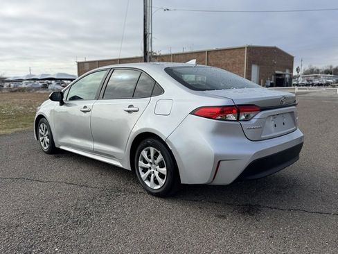 Used 2024 Toyota Corolla LE image 4