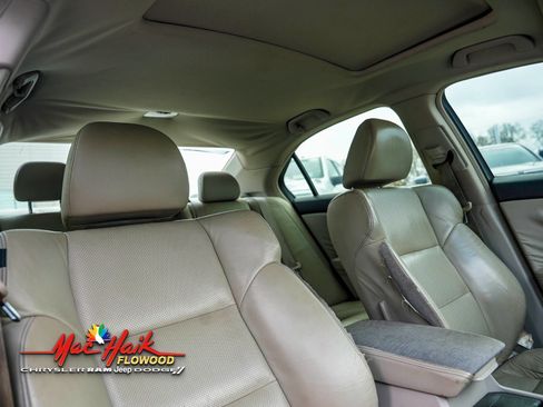 Used 2012 Acura TSX Sedan image 12