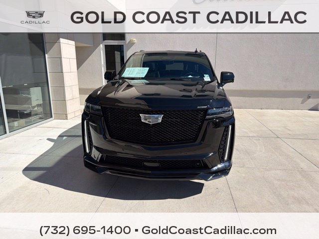 Certified 2024 Cadillac Escalade V w/ LPO, ONYX Package AWD/4WD image 5