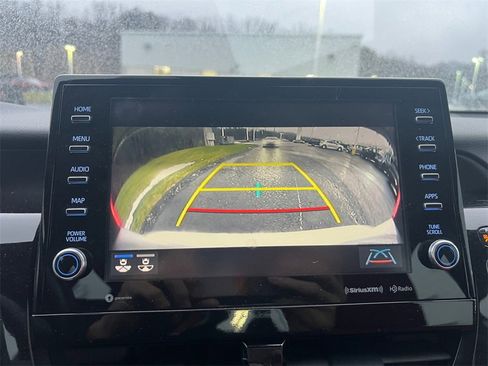 Used 2022 Toyota Camry XSE image 18