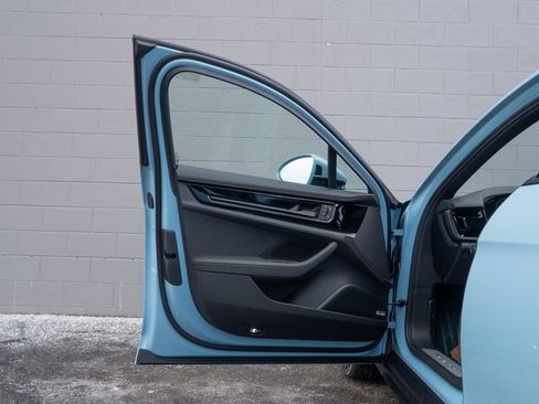 New 2026 Porsche Panamera 4 image 15