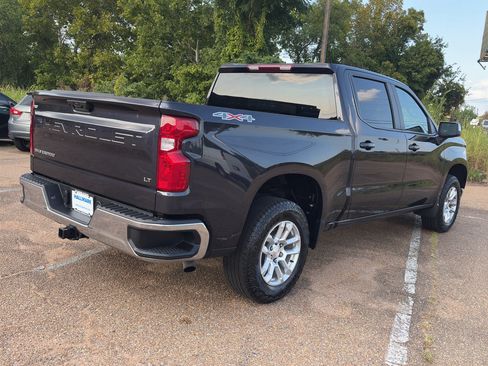 Used 2023 Chevrolet Silverado 1500 LT AWD/4WD image 27