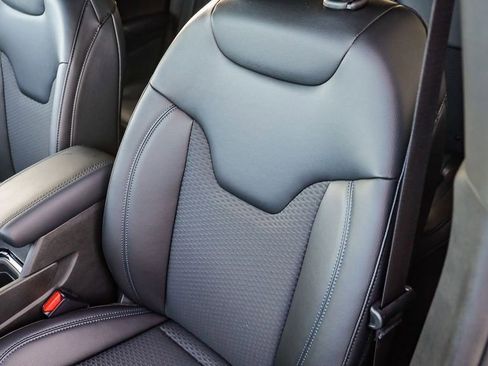 New 2026 Jeep Compass Latitude image 25