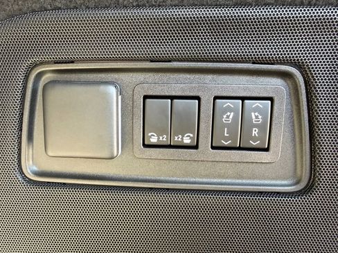 Used 2024 Cadillac Escalade Sport w/ LPO, ONYX Package image 24