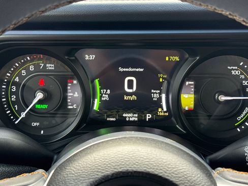 Used 2024 Jeep Wrangler Unlimited Sahara image 28