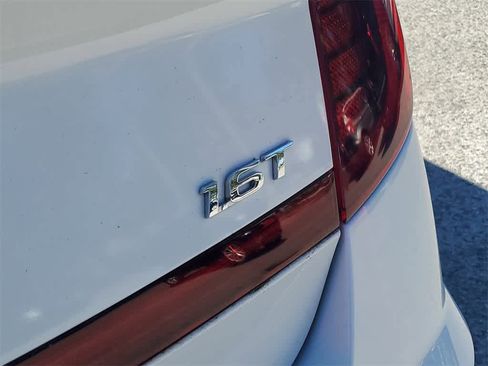 Used 2023 Hyundai Sonata SEL Plus w/ Preferred Accessory Package image 6